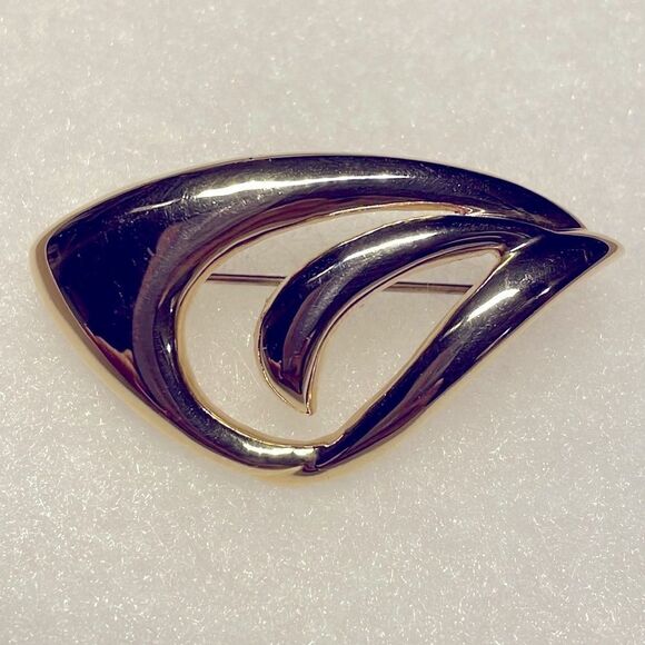 Vintage abstract curves beautiful gold brooch pin - Picture 2 of 9